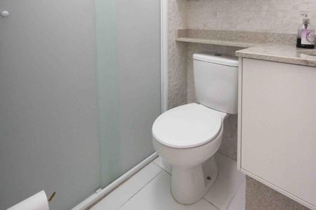Apartamento à venda com 47m², 2 quartos e sem vaga Apartamento à venda com 47m², 2 quartos e sem vagaBanheiro