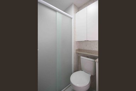 Apartamento à venda com 47m², 2 quartos e sem vaga Apartamento à venda com 47m², 2 quartos e sem vagaBanheiro
