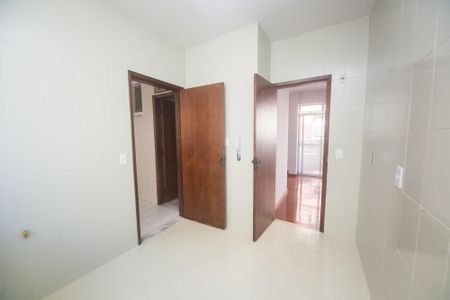 Apartamento à venda com 110m², 3 quartos e 2 vagas Apartamento à venda com 110m², 3 quartos e 2 vagasCozinha