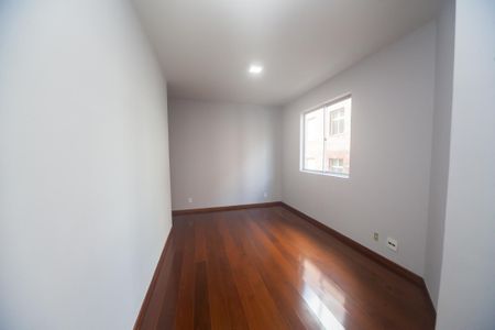 Apartamento à venda com 110m², 3 quartos e 2 vagas Apartamento à venda com 110m², 3 quartos e 2 vagassala