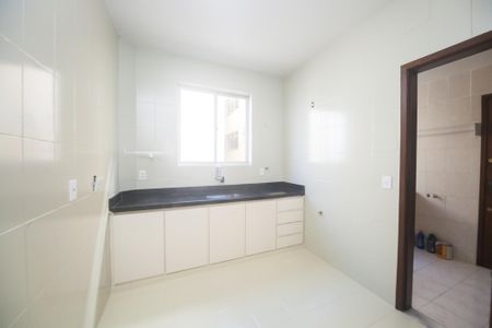 Apartamento à venda com 110m², 3 quartos e 2 vagas Apartamento à venda com 110m², 3 quartos e 2 vagasCozinha