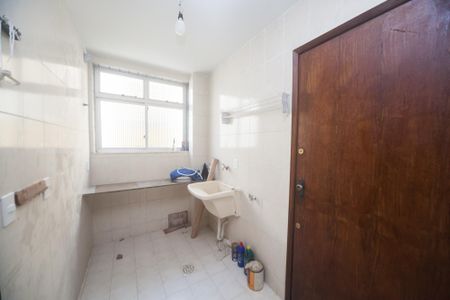 Apartamento à venda com 110m², 3 quartos e 2 vagas Apartamento à venda com 110m², 3 quartos e 2 vagasÁrea de Serviço