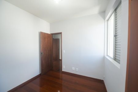 Apartamento à venda com 110m², 3 quartos e 2 vagas Apartamento à venda com 110m², 3 quartos e 2 vagasquarto 2