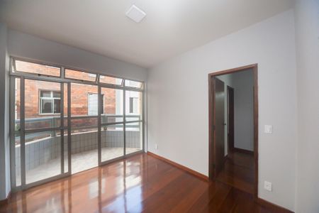 Apartamento à venda com 110m², 3 quartos e 2 vagas Apartamento à venda com 110m², 3 quartos e 2 vagassala