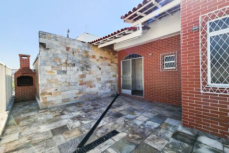 Apartamento à venda com 160m², 3 quartos e 2 vagasCobertura 