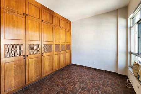 Apartamento à venda com 160m², 3 quartos e 2 vagasQuarto 2