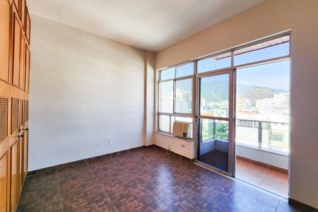 Apartamento à venda com 160m², 3 quartos e 2 vagasQuarto 2