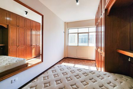 Apartamento à venda com 160m², 3 quartos e 2 vagasSuíte 