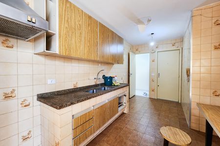 Apartamento à venda com 160m², 3 quartos e 2 vagasCozinha 
