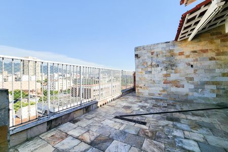 Apartamento à venda com 160m², 3 quartos e 2 vagasCobertura 