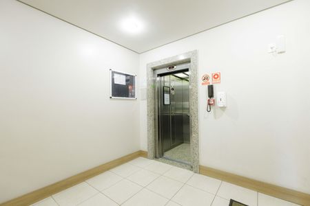 Apartamento à venda com 80m², 3 quartos e 2 vagasElevador 