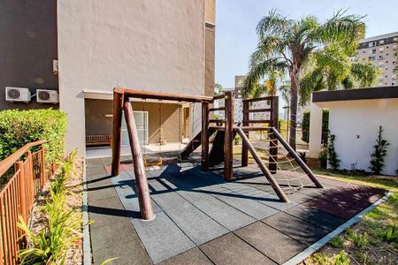 Apartamento à venda com 80m², 3 quartos e 2 vagas Apartamento à venda com 80m², 3 quartos e 2 vagasÁrea comum - Playground
