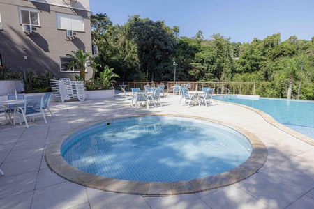 Apartamento à venda com 80m², 3 quartos e 2 vagasÁrea comum - Piscina