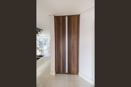 Casa de condomínio à venda com 524m², 6 quartos e 4 vagasDetalhe
