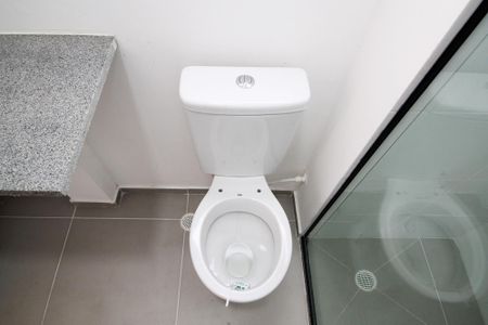 Apartamento à venda com 39m², 2 quartos e 1 vaga Apartamento à venda com 39m², 2 quartos e 1 vagaBanheiro