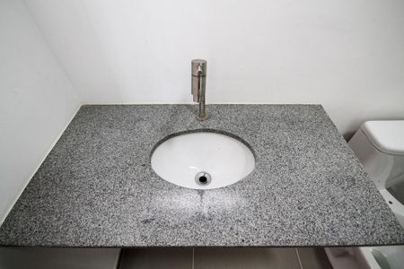 Apartamento à venda com 39m², 2 quartos e 1 vaga Apartamento à venda com 39m², 2 quartos e 1 vagaBanheiro
