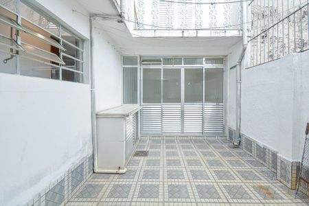 Casa à venda com 178m², 3 quartos e 1 vaga Casa à venda com 178m², 3 quartos e 1 vagaQuintal