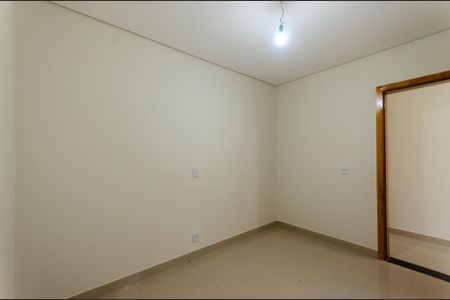 Casa à venda com 150m², 3 quartos e 2 vagas Casa à venda com 150m², 3 quartos e 2 vagasQuarto 2