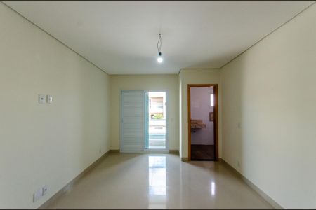 Casa à venda com 150m², 3 quartos e 2 vagas Casa à venda com 150m², 3 quartos e 2 vagasSuíte