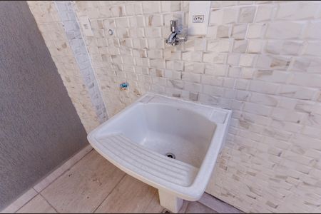Casa à venda com 150m², 3 quartos e 2 vagas Casa à venda com 150m², 3 quartos e 2 vagasÁrea de Serviço