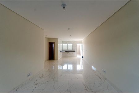 Casa à venda com 150m², 3 quartos e 2 vagas Casa à venda com 150m², 3 quartos e 2 vagasSala
