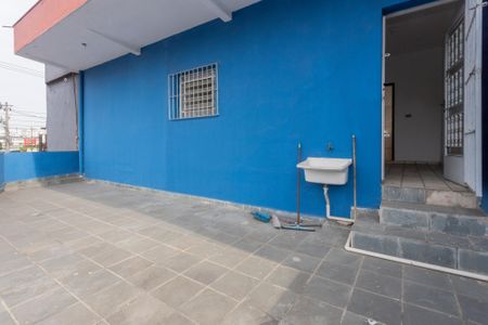 Casa para alugar com 75m², 2 quartos e sem vagaVaranda