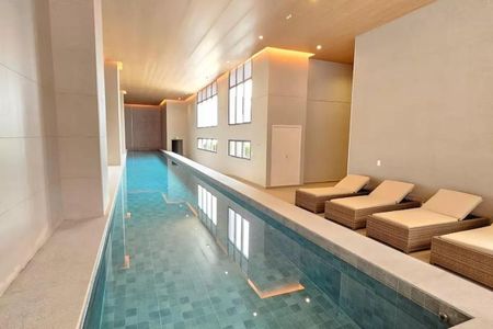 Studio à venda com 24m², 1 quarto e sem vagaÁrea comum - Piscina