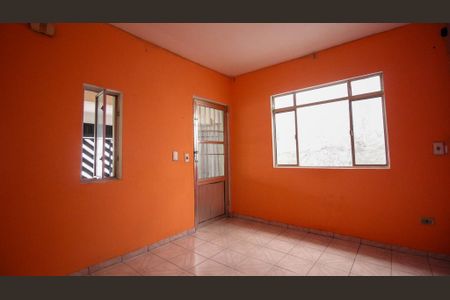 Casa para alugar com 2 quartos, 80m² em Parque Sao Rafael, São Paulo