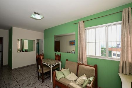 Sala de apartamento à venda com 2 quartos, 65m² em Vila Santa Luzia, Taboão da Serra