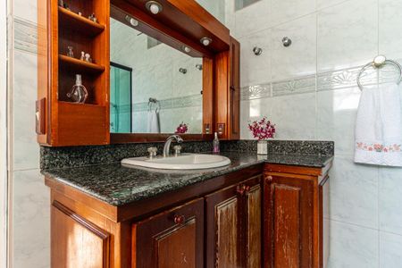 Apartamento à venda com 390m², 4 quartos e 1 vagaBanheiro da Suíte