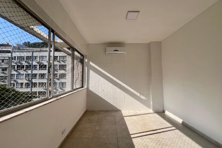 Quarto 1 de apartamento para alugar com 3 quartos, 120m² em Copacabana, Rio de Janeiro