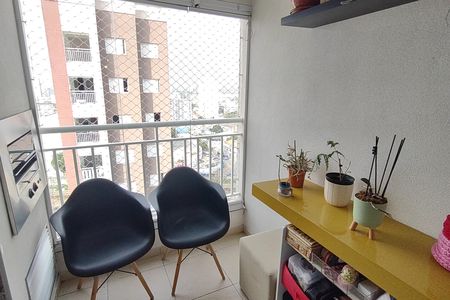 Apartamento à venda com 67m², 2 quartos e 1 vaga Apartamento à venda com 67m², 2 quartos e 1 vagaVaranda