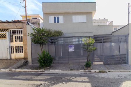 Casa para alugar com 120m², 3 quartos e 1 vaga Casa para alugar com 120m², 3 quartos e 1 vagaFachada
