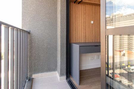 Vista da Sacada de kitnet/studio para alugar com 1 quarto, 19m² em Centro, Curitiba