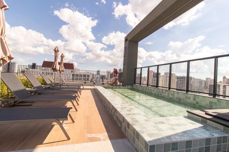 Studio para alugar com 19m², 1 quarto e sem vagaÁrea comum - Piscina