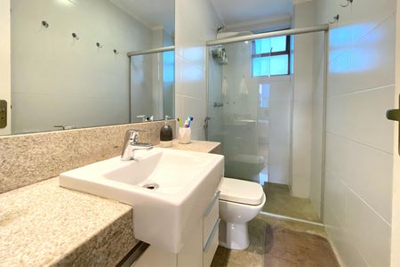 Apartamento à venda com 106m², 3 quartos e 3 vagasBanheiro da Suíte 1