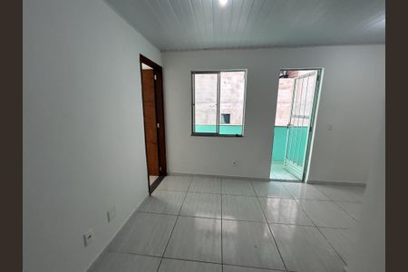 Sala de casa para alugar com 2 quartos, 52m² em Vila Valqueire, Rio de Janeiro