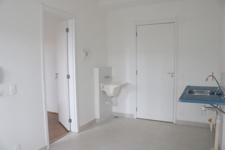 Apartamento para alugar com 24m², 1 quarto e sem vagaSala e Cozinha Integrada