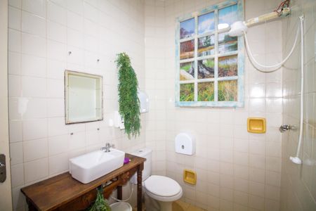 Casa para alugar com 158m², 4 quartos e 1 vagaBanheiro