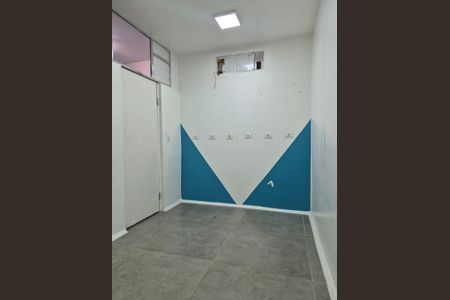 Casa à venda com 158m², 4 quartos e 1 vagaQuarto