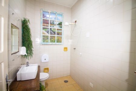 Casa para alugar com 158m², 4 quartos e 1 vagaBanheiro