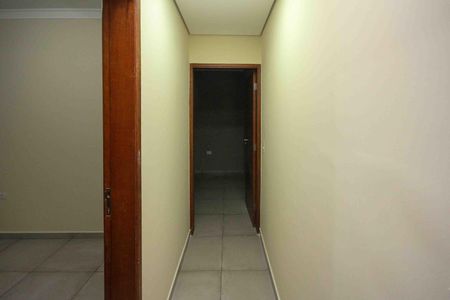 Corredor de casa para alugar com 3 quartos, 65m² em Jardim Tiete, São Paulo