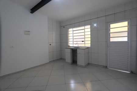 Casa para alugar com 42m², 1 quarto e sem vagaSala e Cozinha