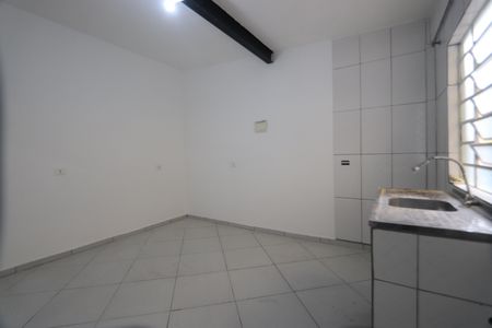 Casa para alugar com 42m², 1 quarto e sem vagaSala e Cozinha