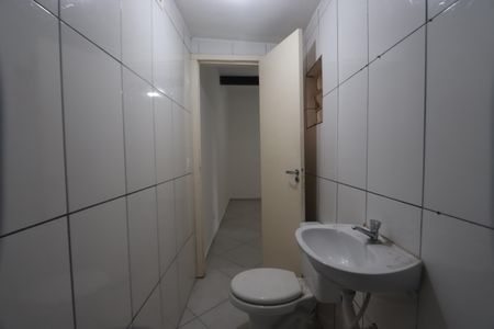 Casa para alugar com 42m², 1 quarto e sem vagaBanheiro