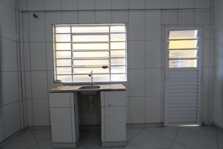 Casa para alugar com 42m², 1 quarto e sem vagaSala e Cozinha