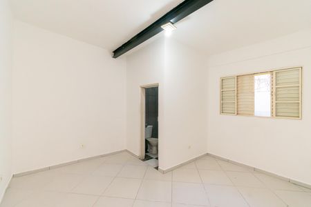 Casa para alugar com 34m², 1 quarto e sem vaga Casa para alugar com 34m², 1 quarto e sem vagaSuíte