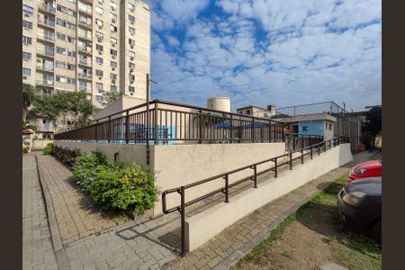 Apartamento à venda com 46m², 2 quartos e sem vagaÁrea comum - Piscina