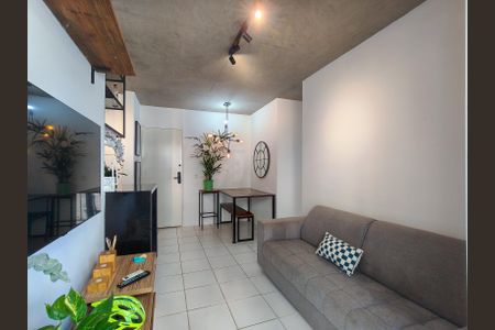 Sala de apartamento à venda com 2 quartos, 46m² em Imperial de São Cristóvão, Rio de Janeiro