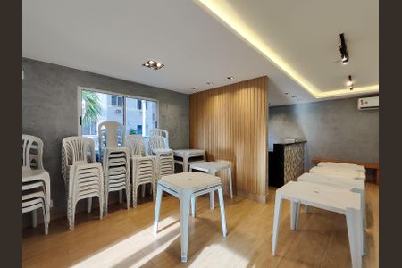 Apartamento à venda com 46m², 2 quartos e sem vagaÁrea comum - Salão de festas